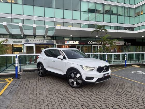 VOLVO XC40 2.0 T4 GASOLINA MOMENTUM GEARTRONIC VOLVO XC40 2.0 T4 GASOLINA MOMENTUM GEARTRONIC